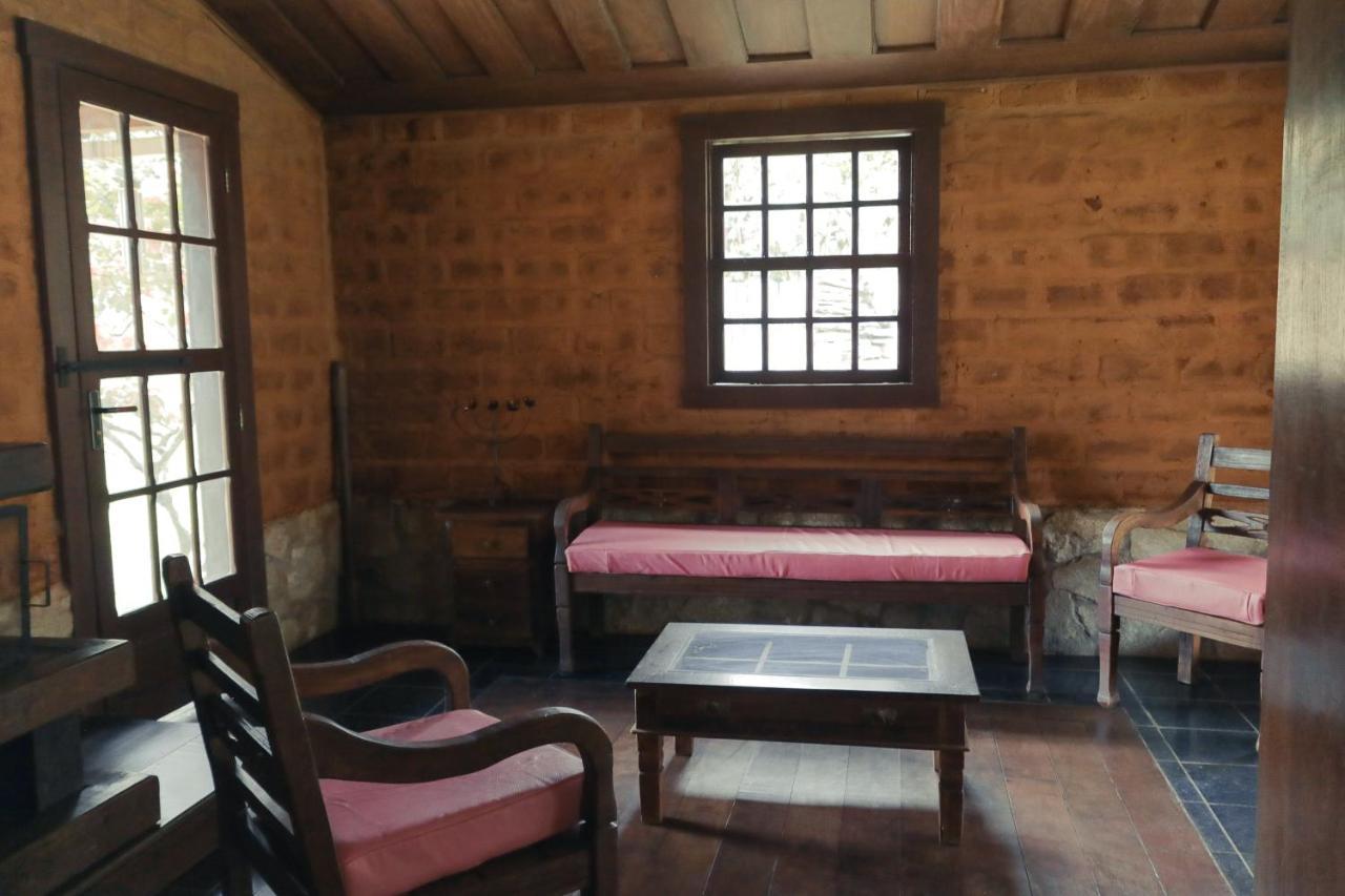 Em tiradentes, Minas Gerais, CASA TÍPICA E ESPAÇOSA EM TERRENO ARBORIZADO Exterior foto