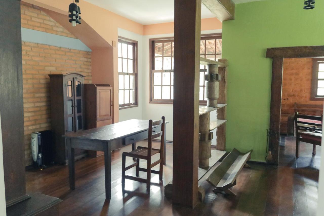 Em tiradentes, Minas Gerais, CASA TÍPICA E ESPAÇOSA EM TERRENO ARBORIZADO Exterior foto